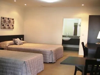 **** Motel Injune Motor Inn Australia
