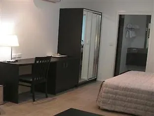 Injune Motor Inn 4*,  Australia